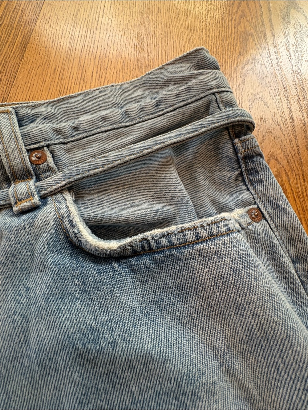 AGOLDE Emmi Wide Leg High Rise Jeans Size 30 Light Wash Thin Belt 30” Ins - Picture 7 of 15